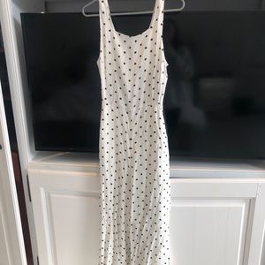 Aritzia jumpsuit. Never worn. Size 6